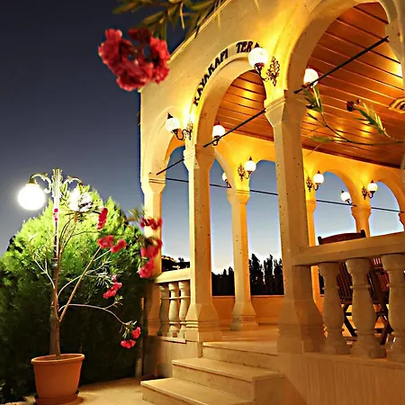 Kral - Special Category فندق